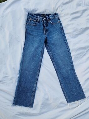 Zara Blue Size 0 Classic High-Rise Straight Leg Women Jeans